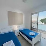 Pierre 9 - Private Pool, Jacuzzi, Seaview Vilă *