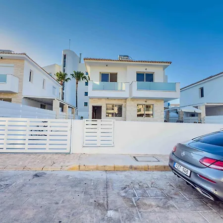 Pierre 9 - Private Pool, Jacuzzi, Seaview Villa