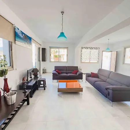 Βίλα Pierre 9 - Private Pool, Jacuzzi, Seaview Παραλίμνι