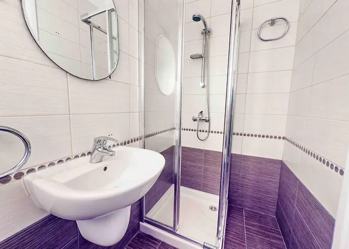 Pierre 9 - Private Pool, Jacuzzi, Seaview